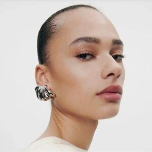 NWT 🩶Zara Multi-Hoop Metal Earrings Silver 🔥💖✨✨